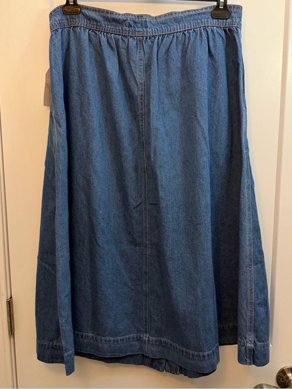 XS Time and Tru Classic Blue Button-Front Midi Denim Skirt - Picture 2 of 3